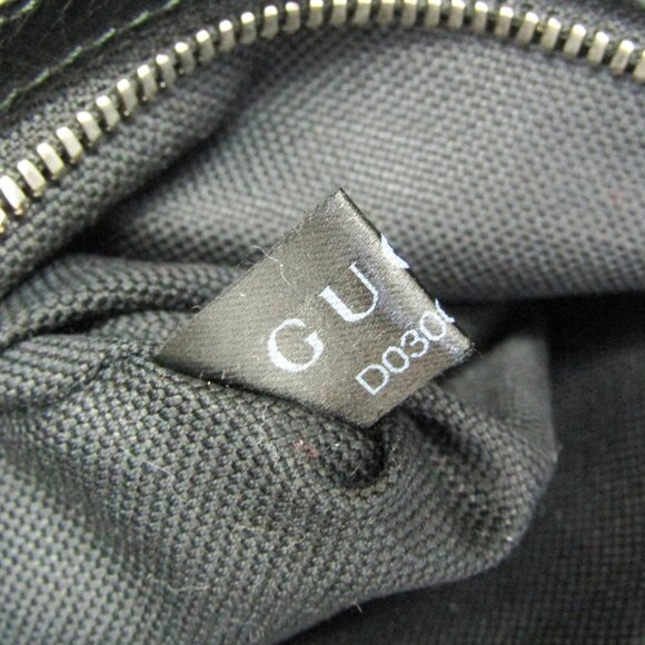 GUCCI Black Leather Messenger Shoulder Bag - Picture 14 of 14